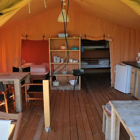 Les Anes De Guest house 3*